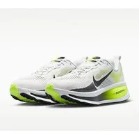 Nike Vomero 18 Laufschuh