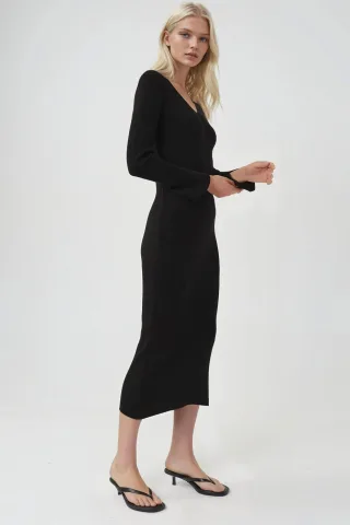 V-Ausschnitt Strukturierter Maxi-Strickkleid mit Schlitz
