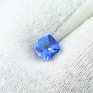 0,93 ct Tansanit Edelstein aus Tansania Afrika 6,05 x 6,03 x 3,50mm