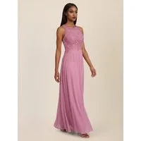 Apart Abendkleid mit floraler Spitze und fließendem Rock