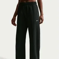 Nike Trainingshose Nike One Women's Dri-FIT Woven Wide-Leg Pants weit geschnittene Passform, mit Dri-FIT Technologie