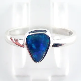 Opal Ring aus 935er Silber mit blauem 0,63 ct. Black Opal