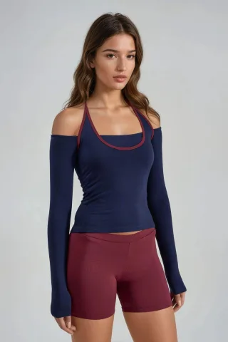 Slim Fit Strickbluse mit U-Ausschnitt und kontrastierendem Besatz