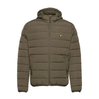 Bleiben Sie mit der leichten Pufferjacke von Lyle & Scott vor den Elementen geschützt. Die leichte Pufferjacke mit regulärer Passform aus strapazierfähigem und weichem Polyester und verstellbarer Kapuze ist die perfekte Übergangsjacke für jedes Wette