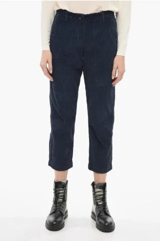 Cordhose in weiter Passform in Blau