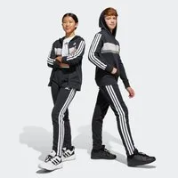 adidas Sportswear Trainingsanzug SEASONAL ESSENTIALS TIBERIO 3-STREIFEN KIDS (2-tlg)