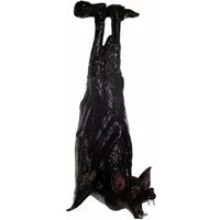 Horror-Shop Dekoobjekt Schwarze herunterhängende Fledermaus mit Vampirzäh