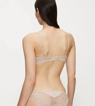 Triumph - Amourette Charm P creamy dream - Gr. - 75D