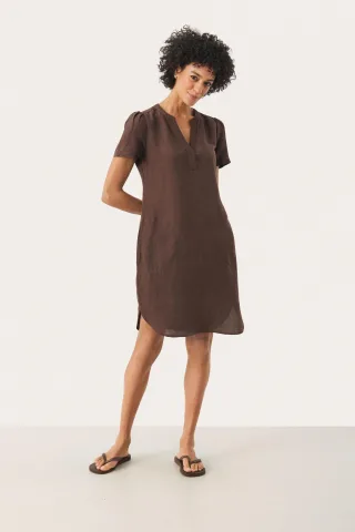 Kleid Gerade Passform brown