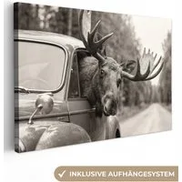 OneMillionCanvasses® Leinwandbild Elch - Auto - Geweih - Schwarz - Weiß, Fotodruck (1 St), Leinwand Bilder Klein, Wand Dekoration Aesthetic 30x20 cm