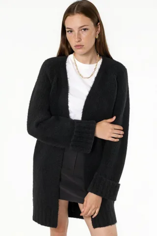 Langer gerippter Strickcardigan mit offenem Kragen