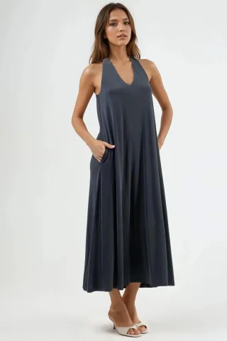 Halterneck-Modal-Kleid