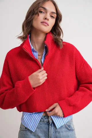 Texturierter Langarm-Pullover mit Reißverschlusskragen