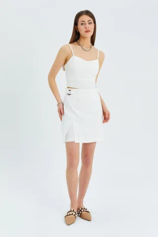 Gürtelhohe Wickelhose mit Schlitzdetails