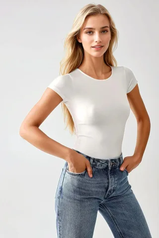 Schmal geschnittenes Rundhals-Strickbodysuit