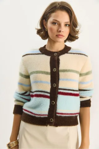 Geknöpfter Rundhals-Cardigan