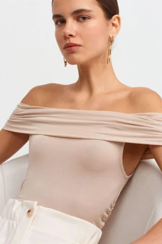 Schulterfreie Slim-Fit Jersey-Bluse