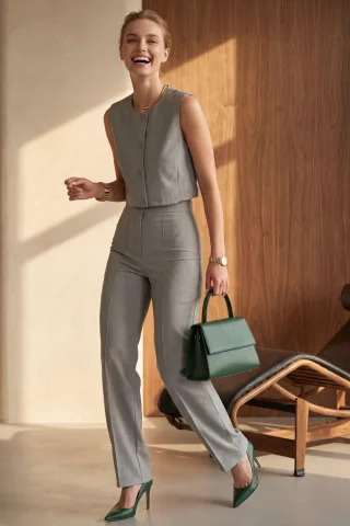 Crew-Neck Crop-Top und Hohe Taille Hose Zweiteiliges Set