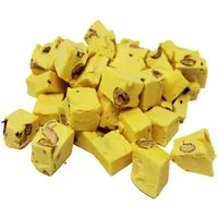 Fruchtgummi Bären & Co. Süßigkeit, Fudge Nougat mit Limoncello Nougat Pralinen mit Mandelstücken 300g