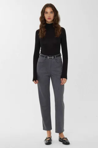 Hochtaillierte Hose