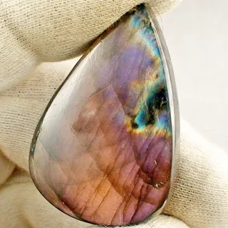 Großer 62,95 ct Labradorit Edelstein – Natürlicher unbehandelter Heilstein Multicolor