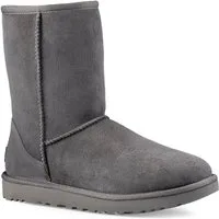 UGG Unisex, Classic Short 2 Winterboots, Stiefel, Schlupfstiefel in klassischem Design