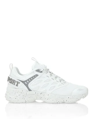 Runner Sneaker Scratch