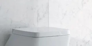 Axa one Serie 138 WC-Sitz mit Absenkautomatik, weiss AF2301