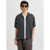 Jack & Jones Kurzarmhemd JJEJEFF RESORT STRIPE SHIRT S/S SN Viskose, loose fit