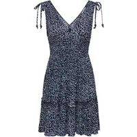 ONLY Trägerkleid ONLFERNANDA LIFE S/L DRESS WVN NOOS Viskose, regular fit, V-Ausschnitt