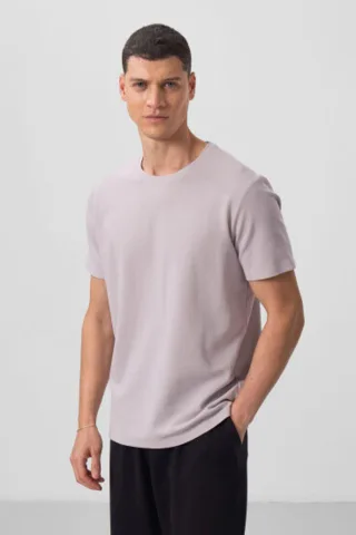 Herren T-Shirt mit regulärer Passform und Rundhalsausschnitt