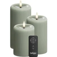 Deluxe Homeart LED-Kerze LED Stumpenkerzen „Sage Green Stripe“ 3er Set – Delight Candles von De