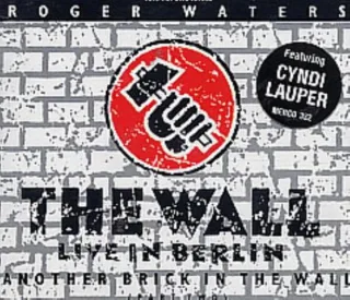 Another brick in the wall 2 (live in Berlin)