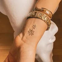 Inkster Schmuck-Tattoo Lotusblume, wasserfestes temporäres Tattoo, 2 Wochen Halt