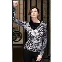 Passioni Strickpullover in einem Ton-in-Ton-Grau-Mix mit Leoparden- und Blumenmuster