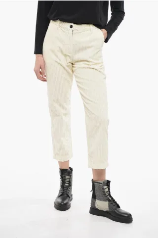 Cordhose mit weitem Bein in Weiß