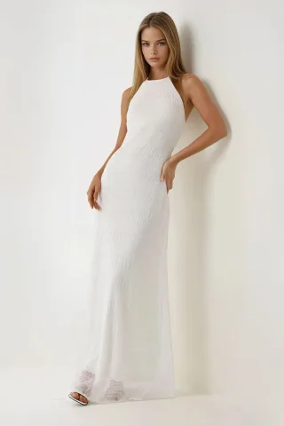 Strukturiertes Neckholder-Maxikleid