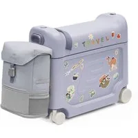 Stokke Kinderkoffer JetKids Reiseset - Enthält Aufsitzkoffer & Bordbett + Crew Backpack, 4 Rollen, Ideal für kurze und lange Reisen