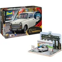 Revell® Spielzeug-Auto Revell 07619 - Modellbausatz, 30 Jahre Mauerfall, Limited Edition, Vorderachsenlenkung, mit der die Räder bewegt werden können