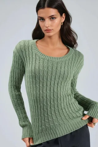 Bootsnacken-Kabelstrickpullover