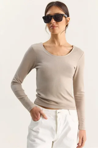 Slim Fit U-Hals Strickbluse