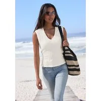 LASCANA Kurzarmshirt aus modischer Strukturware mit V-Ausschnitt bügelfreies Shirt, Sommershirt, figurbetontes T-Shirt, V-Shirt