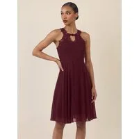 Apart Cocktailkleid mit floraler Spitzenpracht