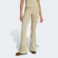 adidas Originals Leggings ESS FL LEGGINGS mit ausgestelltem Bein, in Ripp-Optik, eng anliegende Passform
