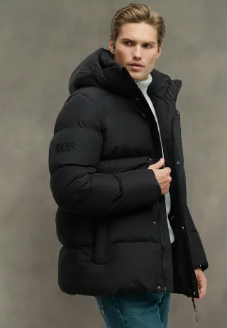 Superdry - Mittellange Sport-Steppjacke mit Kapuze schwarz - Gr. - S