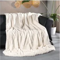 Wohndecke Nova, Kuscheldecke 150x200 cm fürs Wohnzimmer oder Sofa, Delindo Lifestyle, Webpelzdecke
