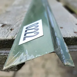 Traufenblech | 1,00 m Länge | Chromoxidgrün ( RAL 6020 )