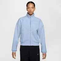 Nike Sportswear Trainingsjacke W NSW NK WR POLY KNIT JKT mit Stehkragen, wasserabweisend und windabweisend