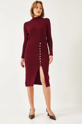 Rippstrick-Turtleneck Midi-Strickkleid