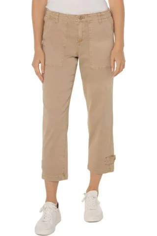 Utility Crop Cargo Jeans mit schmalem Bein in Biscuit Tan